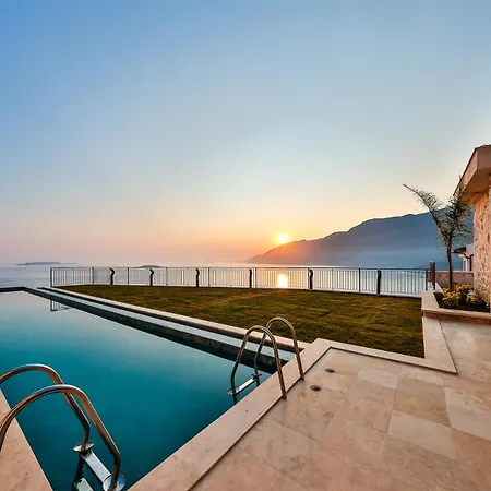 Hotell Lyxos - Adults Only Over 12