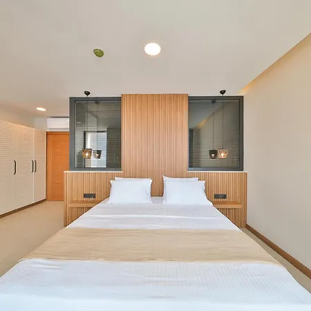Lyxos Hotel