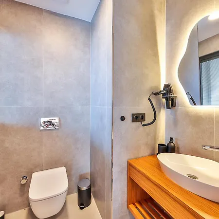Lyxos - Adults Only Over 12 Hotell