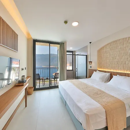 Hotell Lyxos - Adults Only Over 12 *