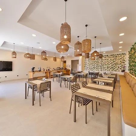 Hotell Lyxos - Adults Only Over 12