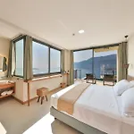 Lyxos Hotel