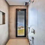 Lyxos Hotel *
