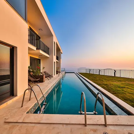 Lyxos - Adults Only Over 12 Hotel *