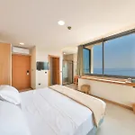 Lyxos Hotel